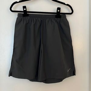 Nike DriFit 7” running shorts with pockets